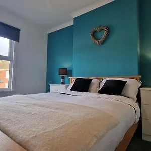 Holiday home Cosy Perfect For Families And Contractors With Free Parking, Darlington (Durham)